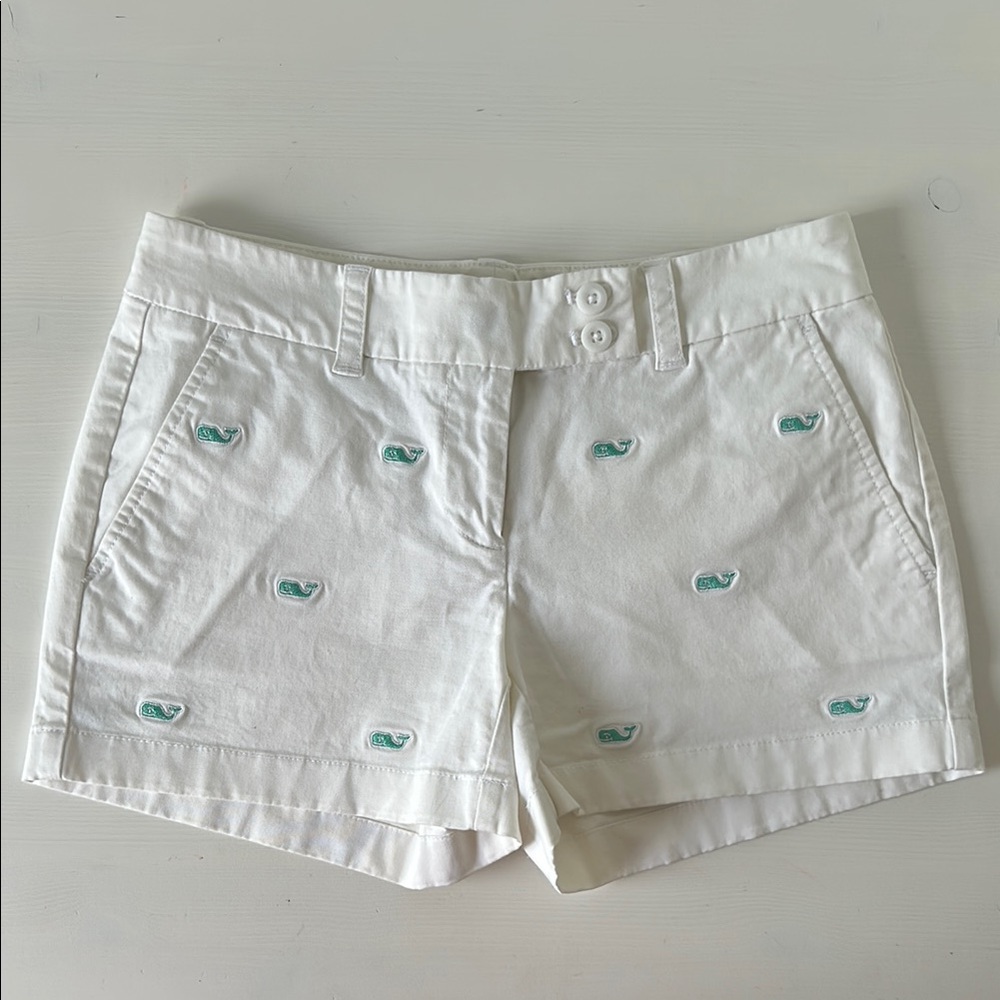 Vineyard Vines White Shorts with Green Embroidery